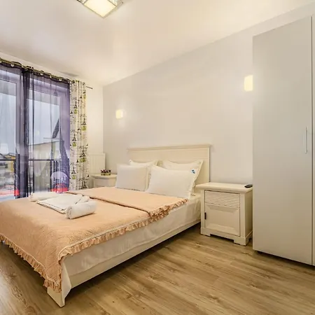 Eduard Apartmán Brašov