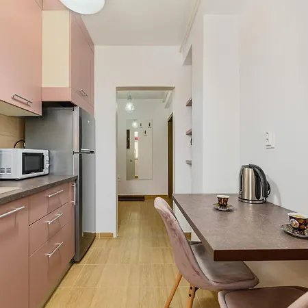 Eduard * Μπρασόβ